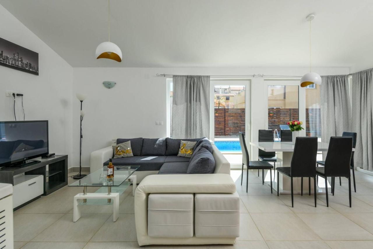 Bobo Family House With Pool Villa Vodnjan Luaran gambar