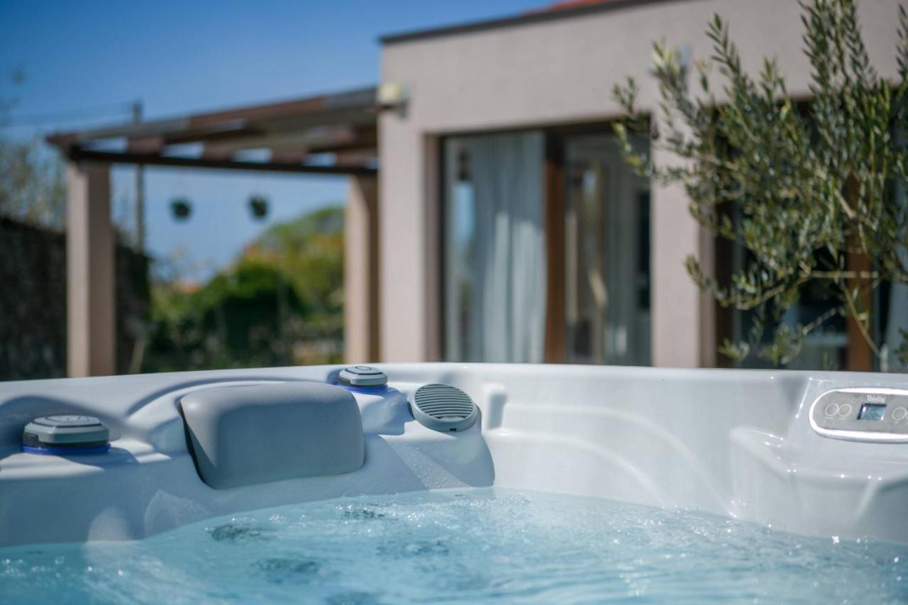Bobo Family House With Pool Villa Vodnjan Luaran gambar