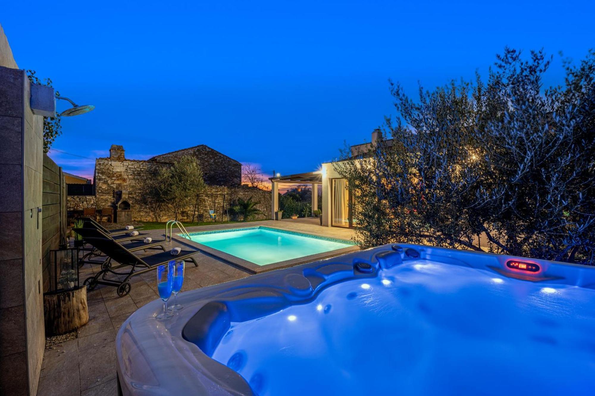 Bobo Family House With Pool Villa Vodnjan Luaran gambar